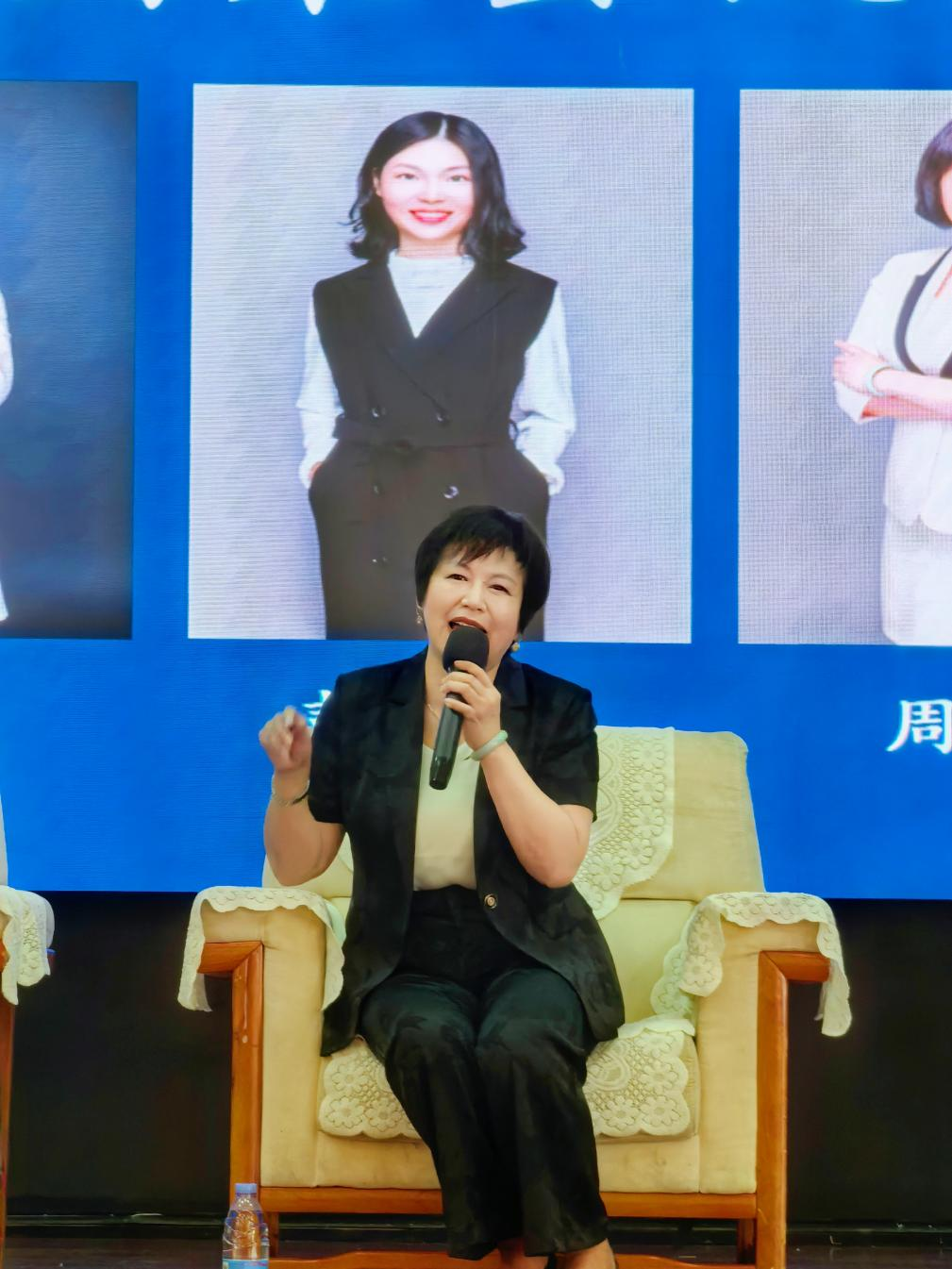公益講座惠眾企，居安物業(yè)助綿力 ---武漢市居安物業(yè)管理有限公司應(yīng)邀參加“物業(yè)管理法律規(guī)范前沿探析”圓桌會談